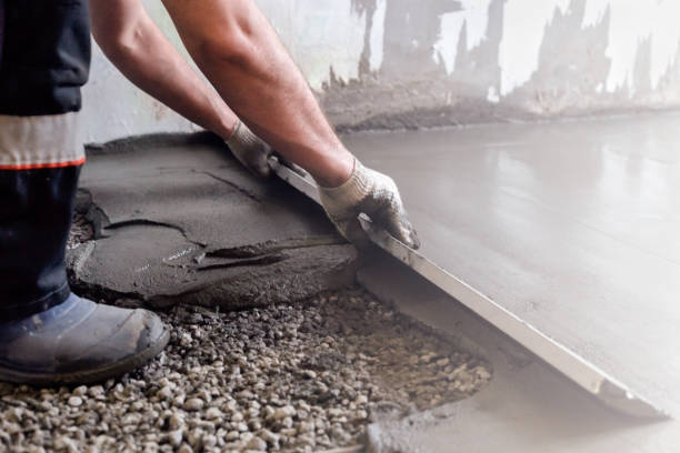 Best Concrete Sidewalk Installation  in Wollochet, WA
